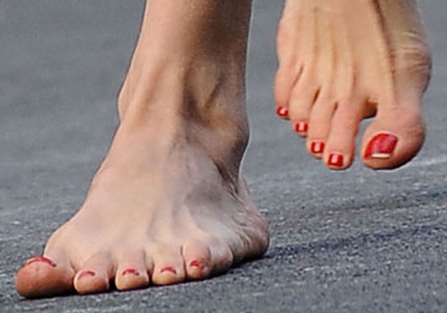 Celebrity Feet Com